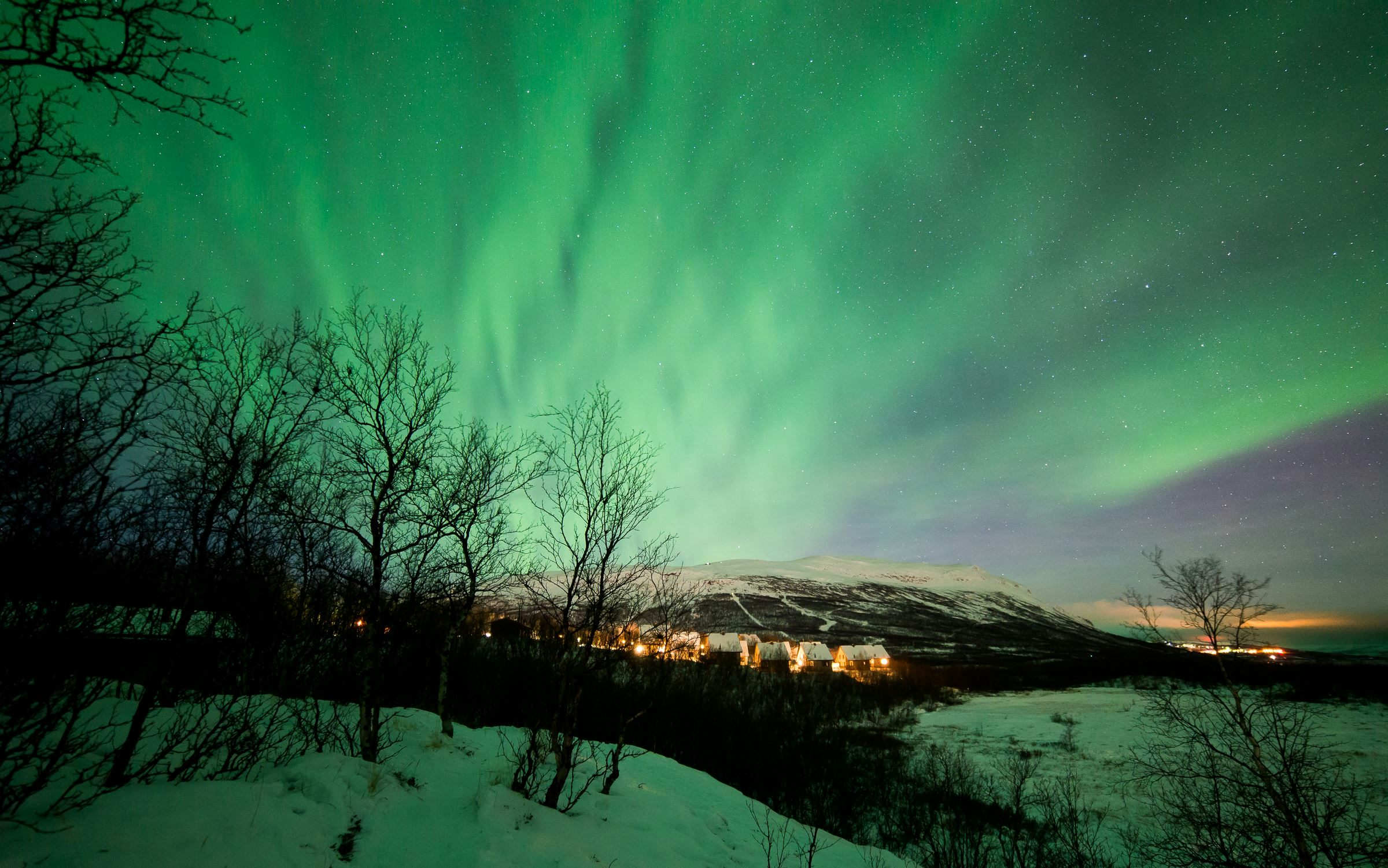 northern lights tours abisko sweden