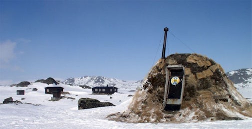 STF Hukejaure Mountain cabin